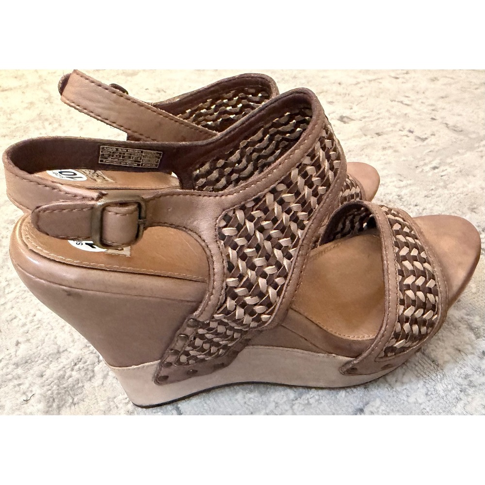 UGG Lucianna Tan Woven Leather Platform Wedge Sandals Brown Metallic 1002673 10